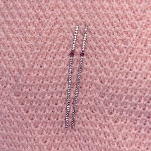 Modern, Sleek, Sparkly Dangling Earrings